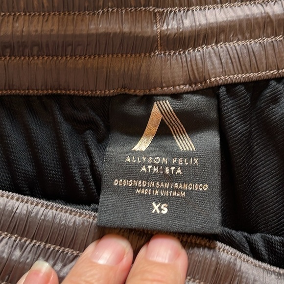 New-Athleta-XS-mauve metallic-Allison Felix. Legend, Luxe track pants. - Picture 6 of 16